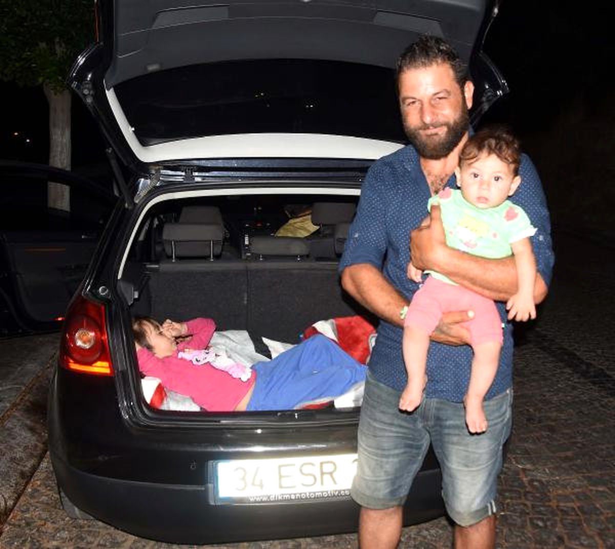 Depremle Sarsılan Bodrum\'da İkinci Gece Sakin, Ama Tedbirli Geçti