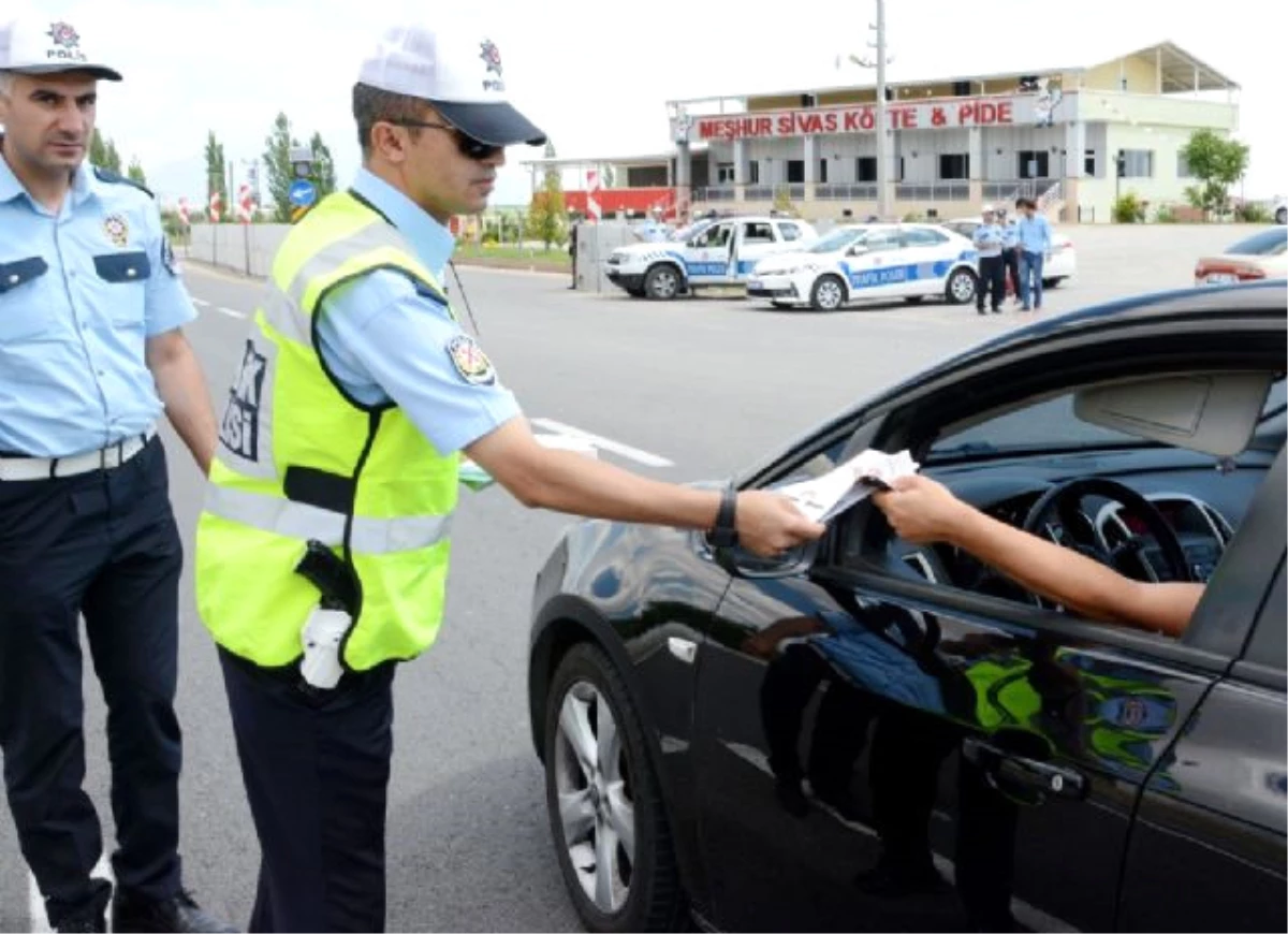 Dha Ankara- 81 İlde \'Türkiye Güvenli Trafik Denetimi-3\' Gerçekleştirildi