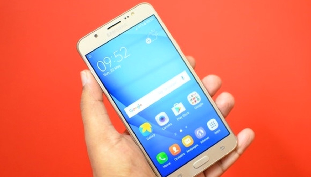 Galaxy J7 2016 Kullanıcılarına Müjdeli Haber!