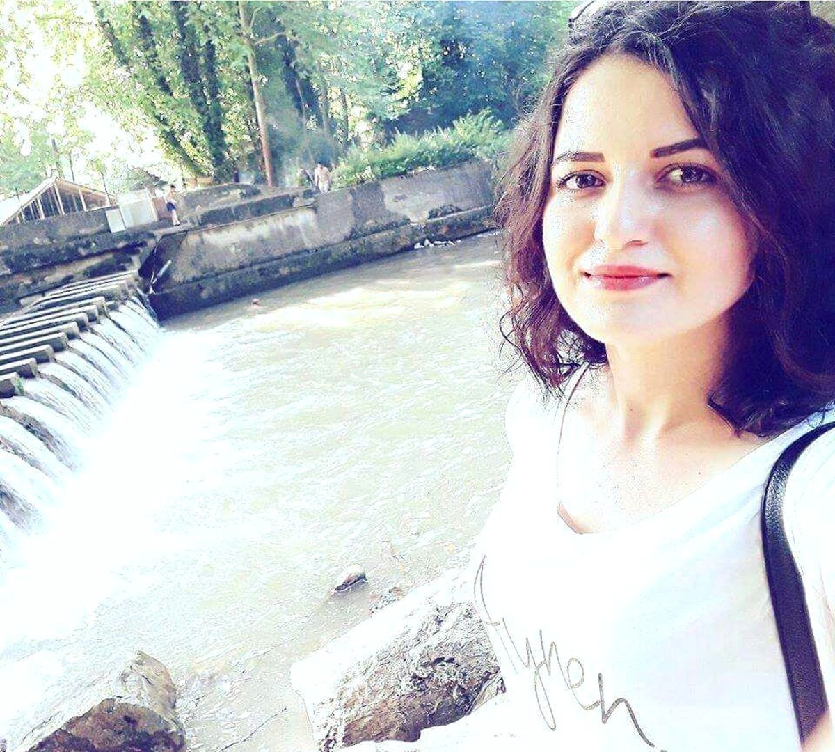 Otomobilin Çarptığı Genç Kız Hayatını Kaybetti
