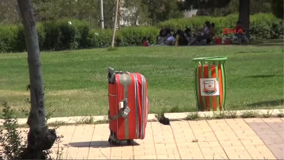 Şanlıurfa Park Girişindeki Kırmızı Valiz, Bomba Paniği Yaşattı