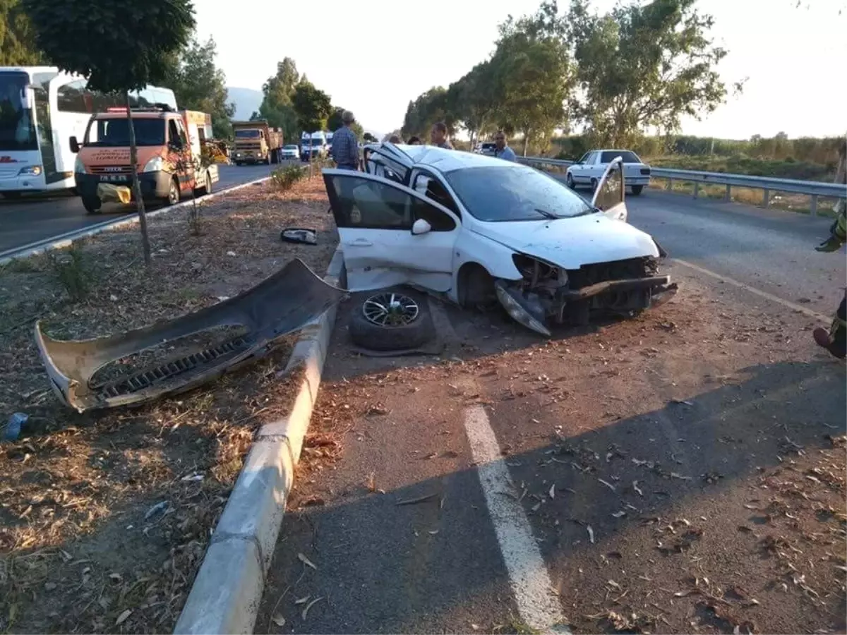 Söke\'de Trafik Kazası; 6 Yaralı