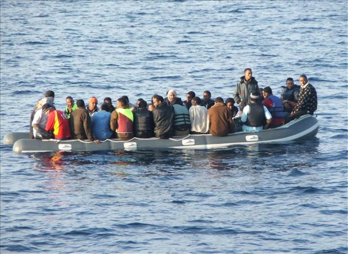 Tunus\'tan İtalya\'ya Yasa Dışı Göç
