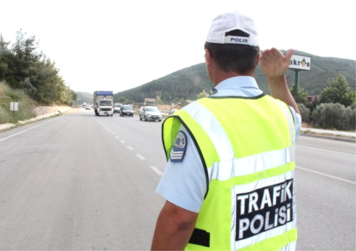 Türkiye Genelinde Trafik Denetlemesi: 5 milyon TL Ceza Kesildi