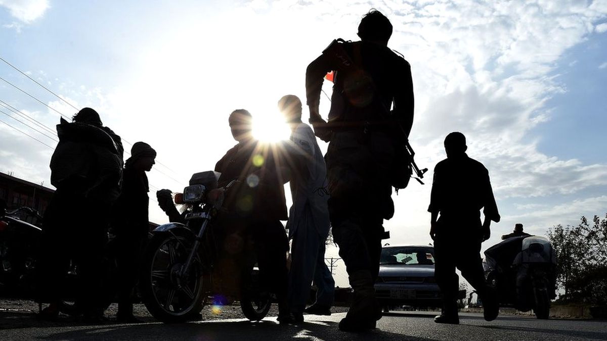 ABD Jetleri Afganistan\'da 16 Polis Öldürdü
