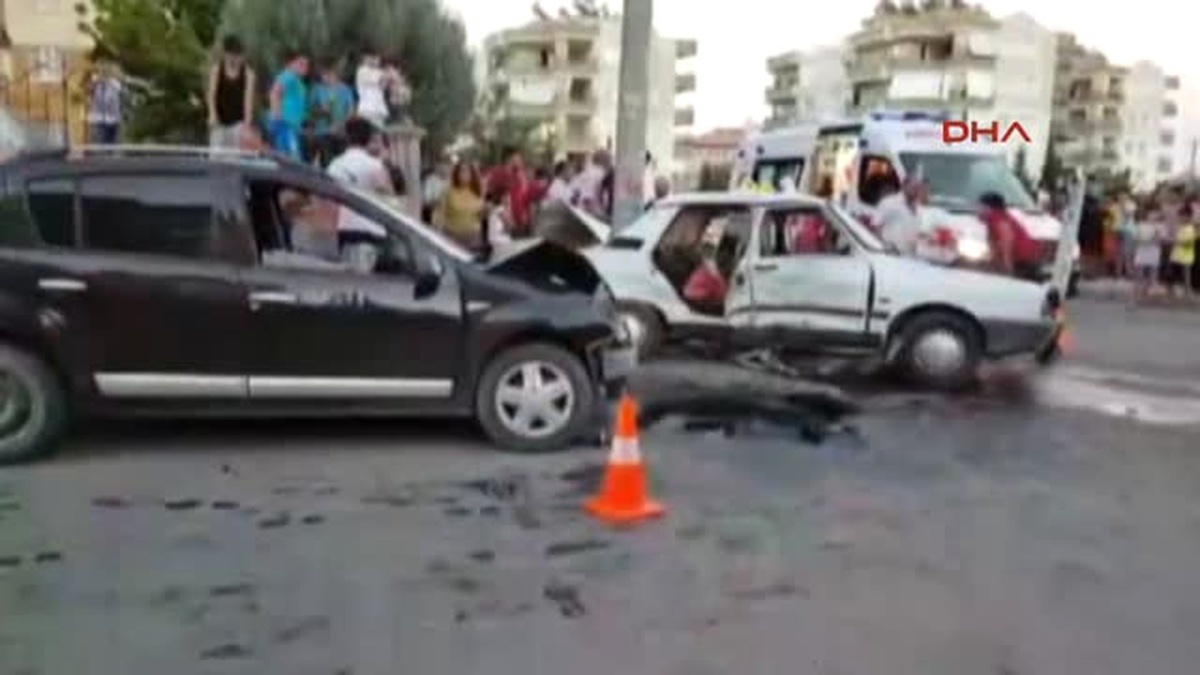 Adıyaman\'da Taziye Dönüşü Kaza: 1 Ölü, 5 Yaralı (2)