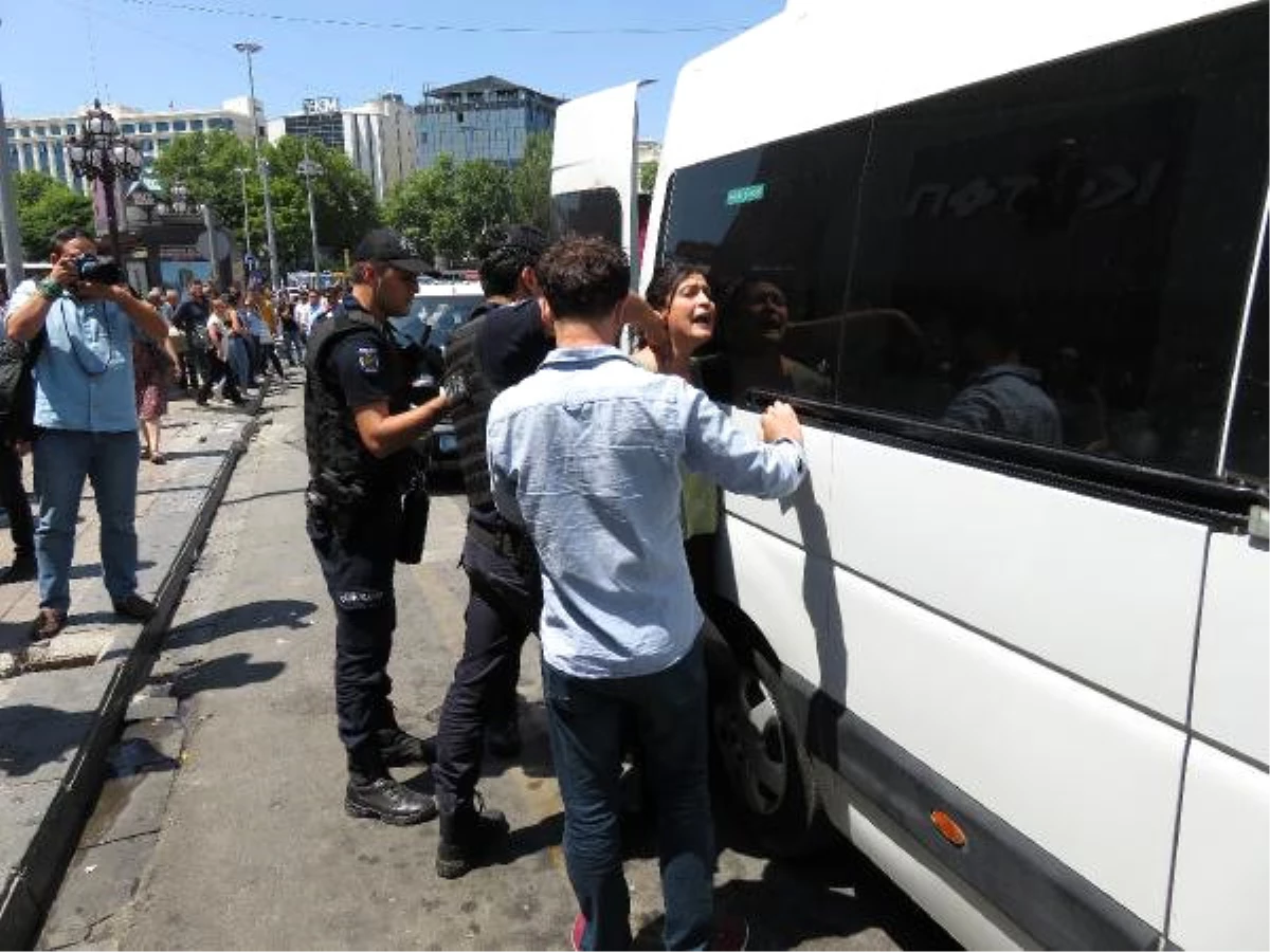 Başkent\'te Gülmen ve Özakça  Eylemine Polis Müdahalesi