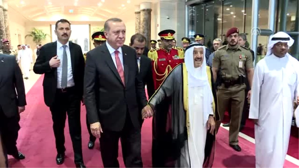 Cumhurbaşkanı Erdoğan, Kuveyt Emiri Sabah Ile Bir Araya Geldi