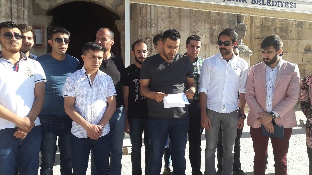 AK Parti Gençlik Kolları Başkanı Özgür Yönlü: "Hakları İhlal Edilen Müslümanların Haklarını...