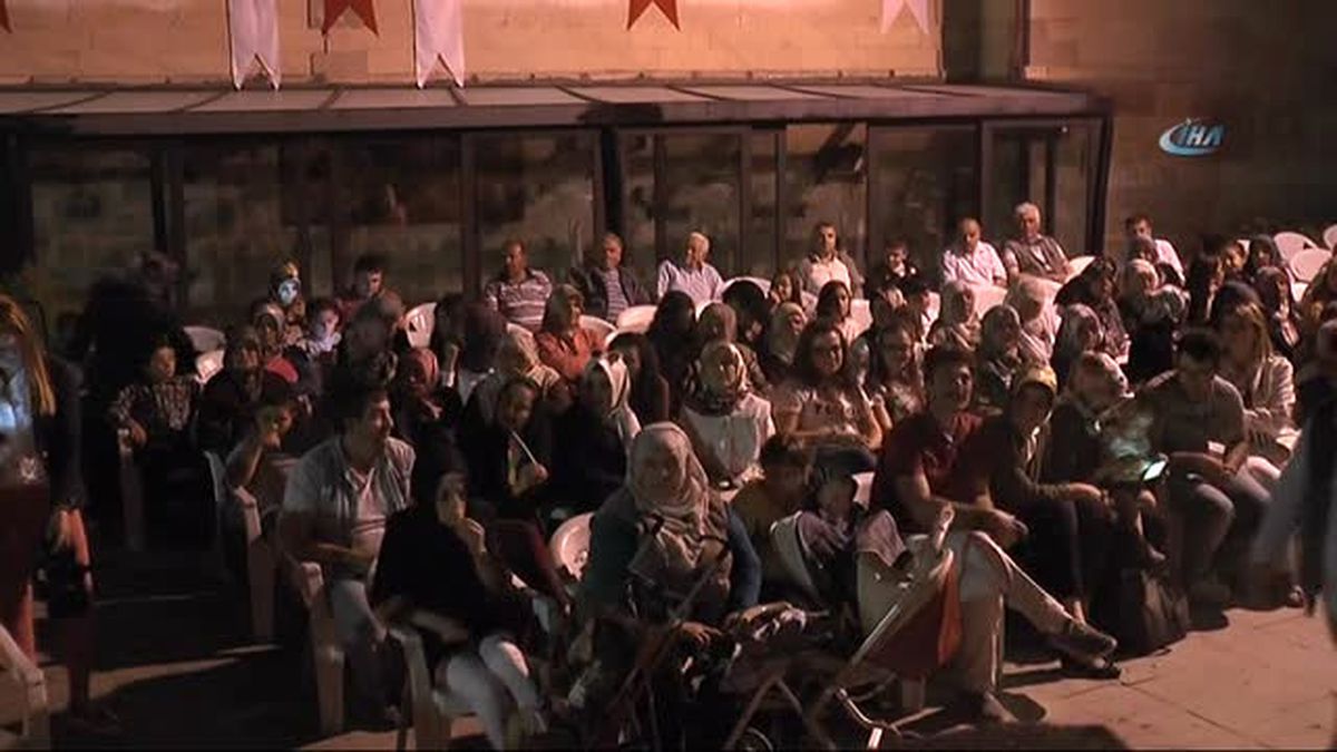 Azeri Sanatçılar Uçhisar'da Konser Verdi