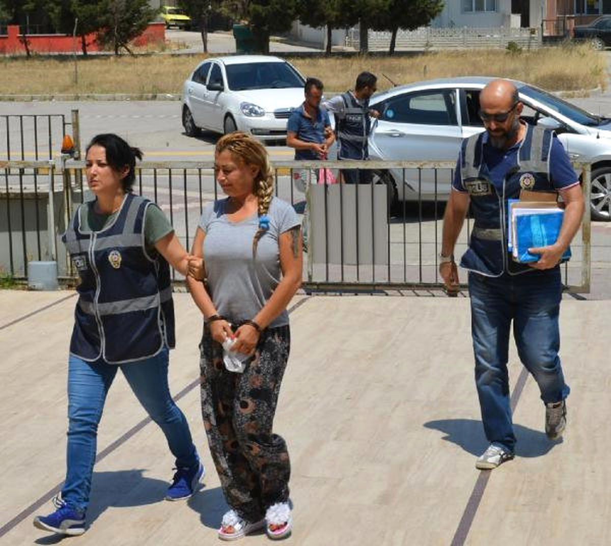 Bandırma\'da Fuhuş Operasyonu: 2 Gözaltı