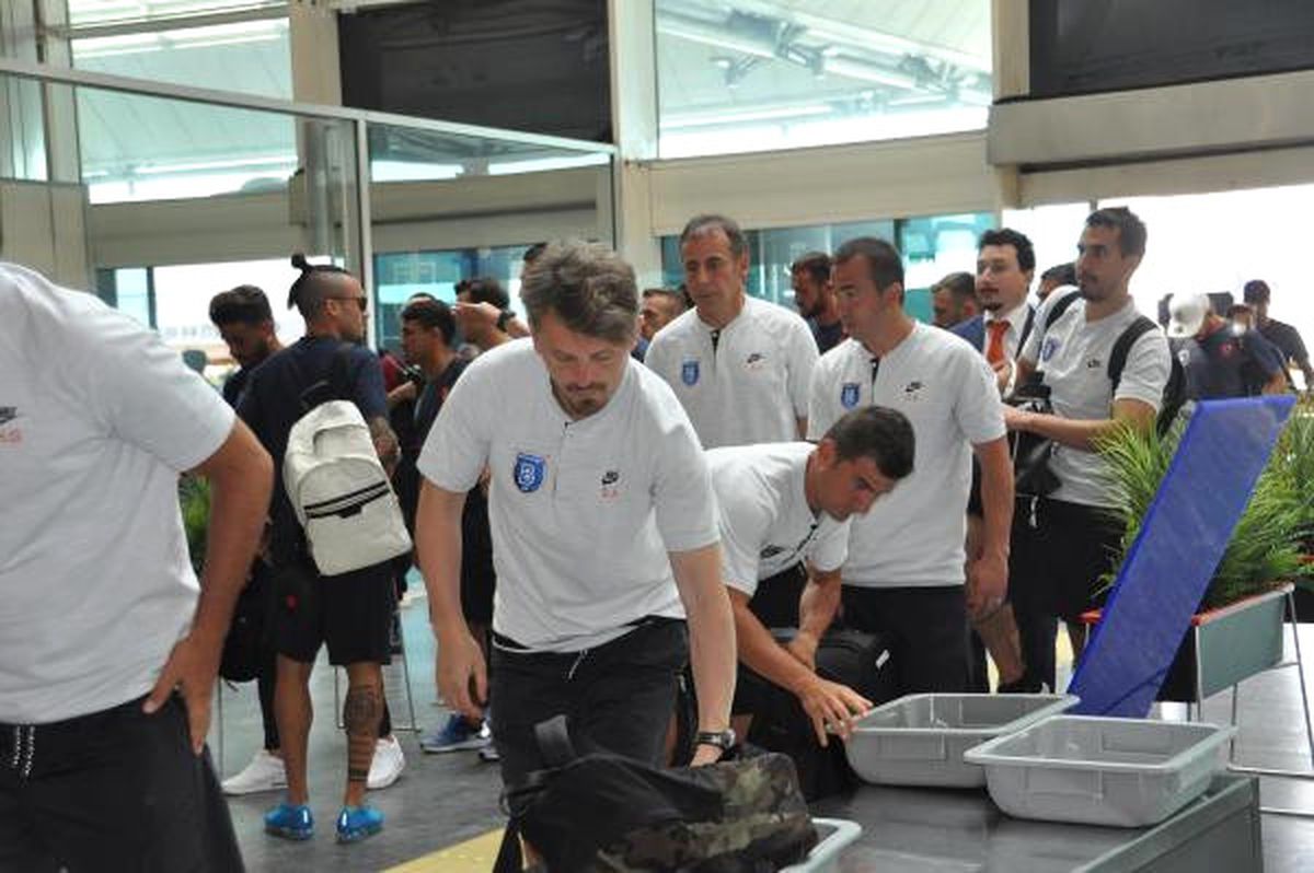 Başakşehir, Şampiyonlar Ligi İçin Belçika\'ya Gitti