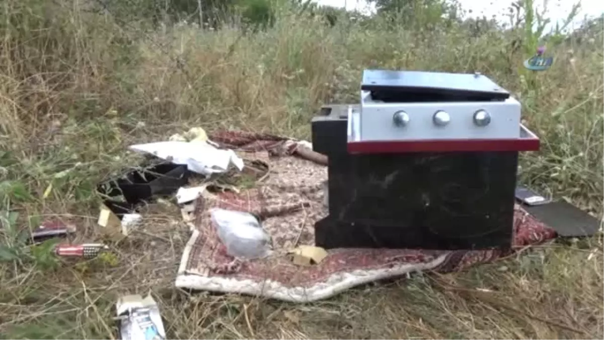 Çalıntı Kasa Boş Tarlada Bulundu