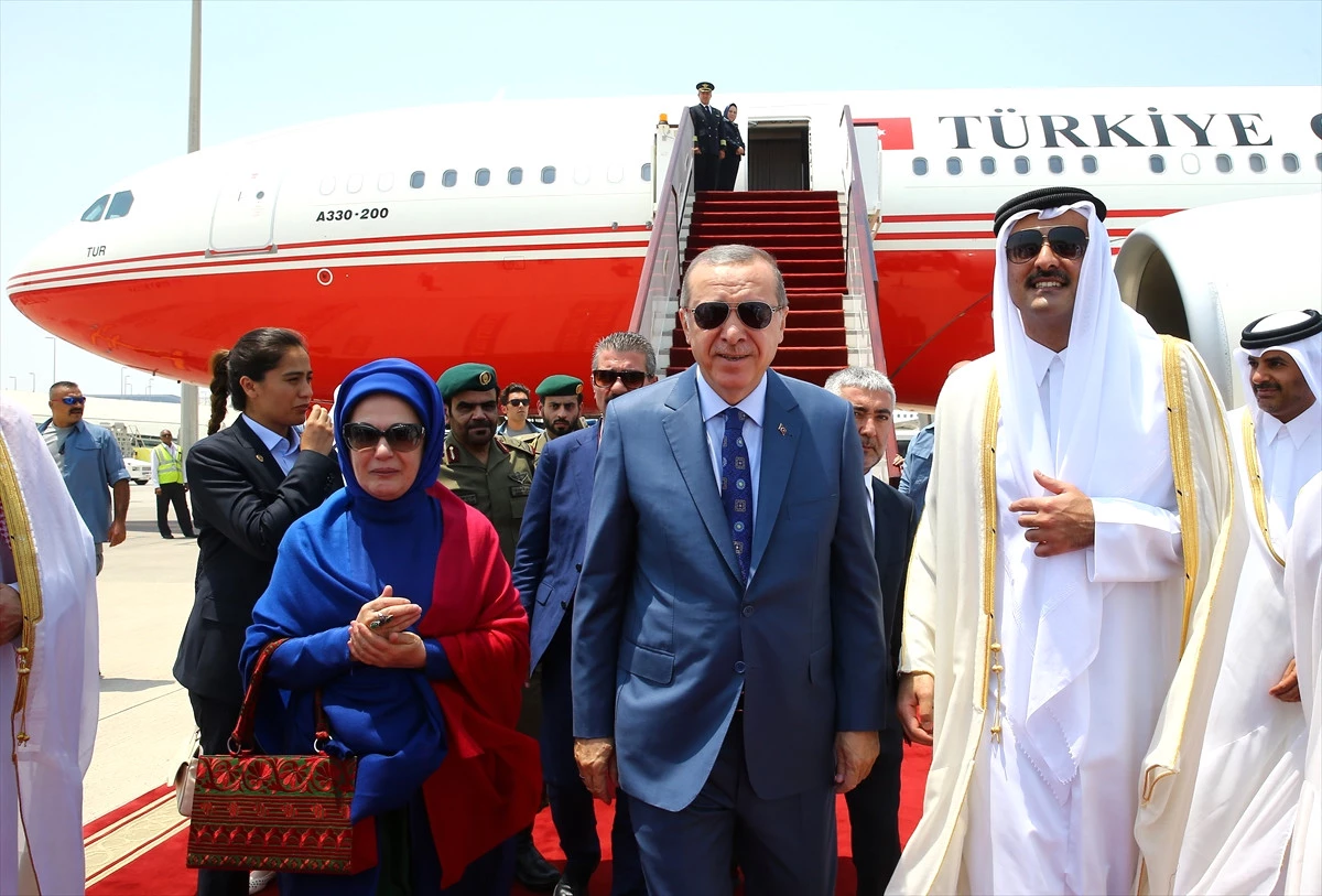 Cumhurbaşkanı Erdoğan, Katar\'a Geldi! Emir Havalimanında Karşıladı