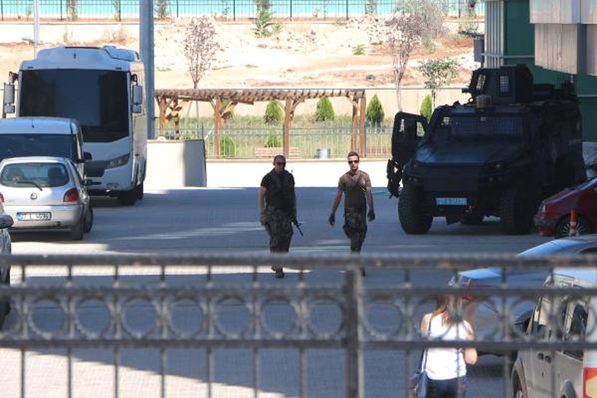 Deaş\'ın Bomba Yüklü Araç Saldırısının 110 Sanığının Yargılanmasına Başlandı (2)