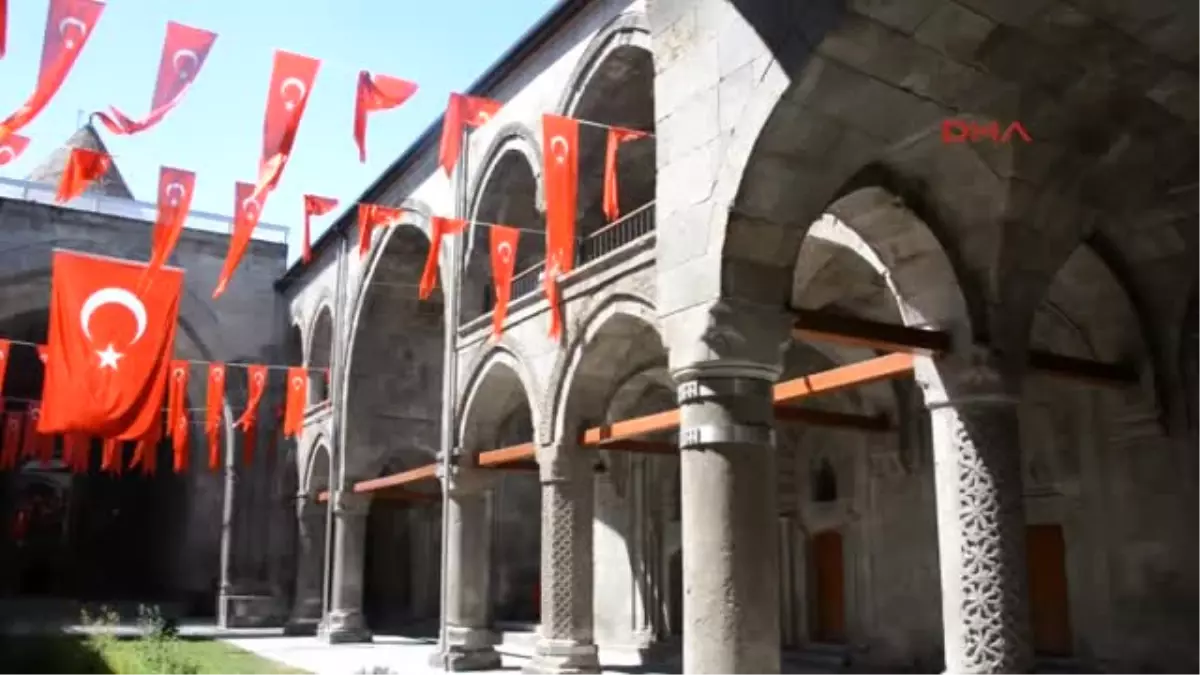 Erzurum Çiftte Minareli Medrese Müze Olacak