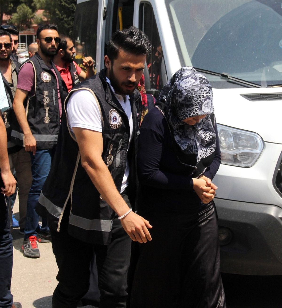 Fetö Şüphelisi 6 Kişi Adliyeye Sevk Edildi