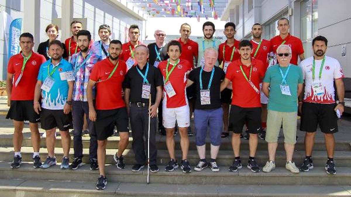 Görme Engelli Sporculardan İşitme Engelli Sporculara Destek