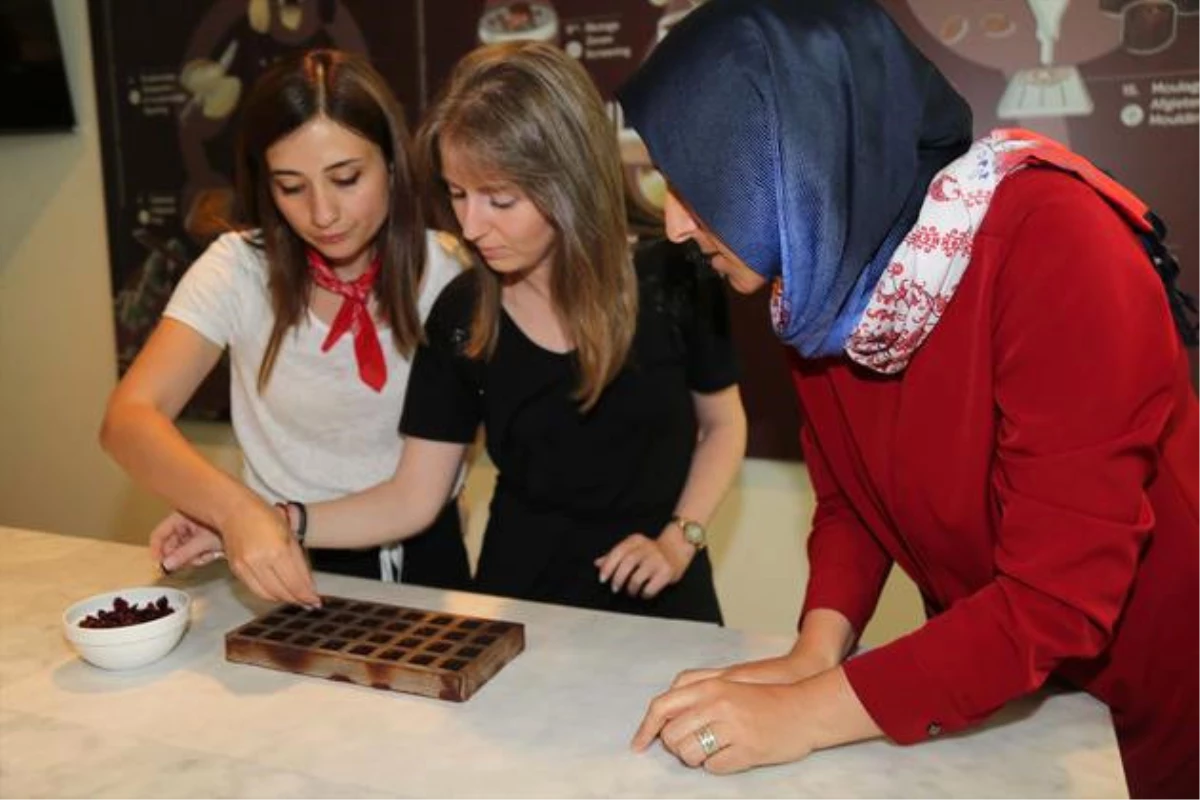 Karadenizli Kadınlar Çikolata Eğitimi İçin Brüksel\'de