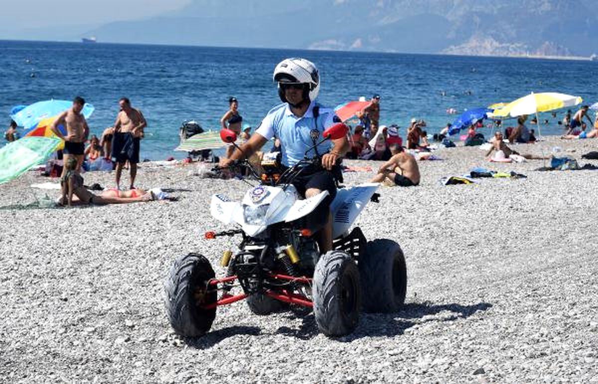 Konyaaltı Sahiline \'Atv\'li Polis Timi