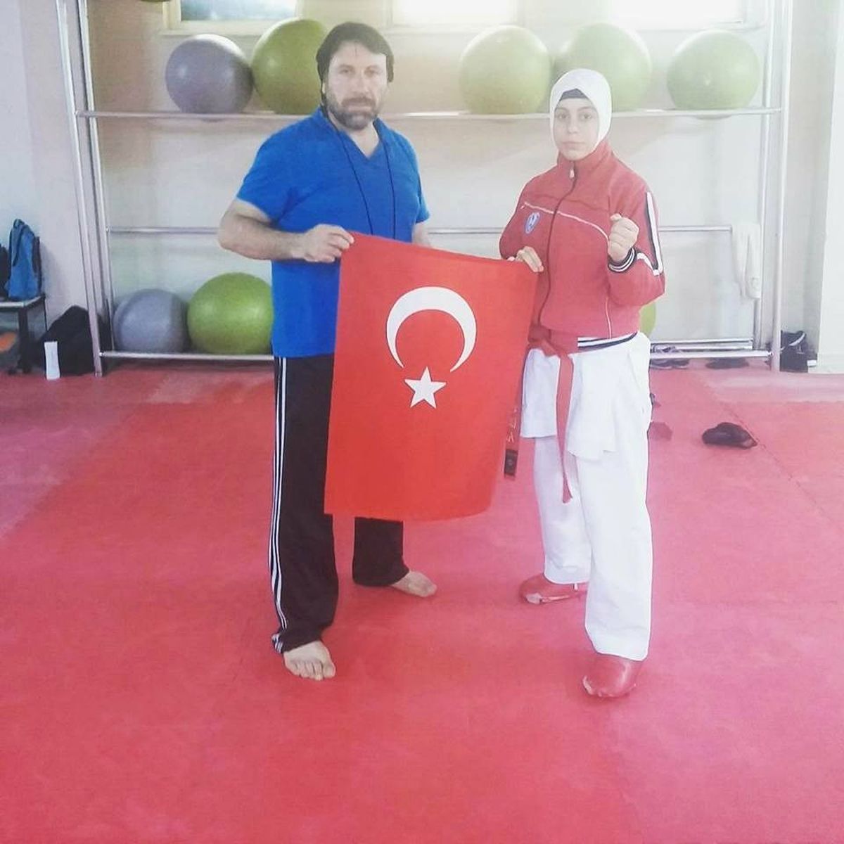 Nur İlayda Polat, Sakarya\'dan Birincilik Madalyası ile Döndü