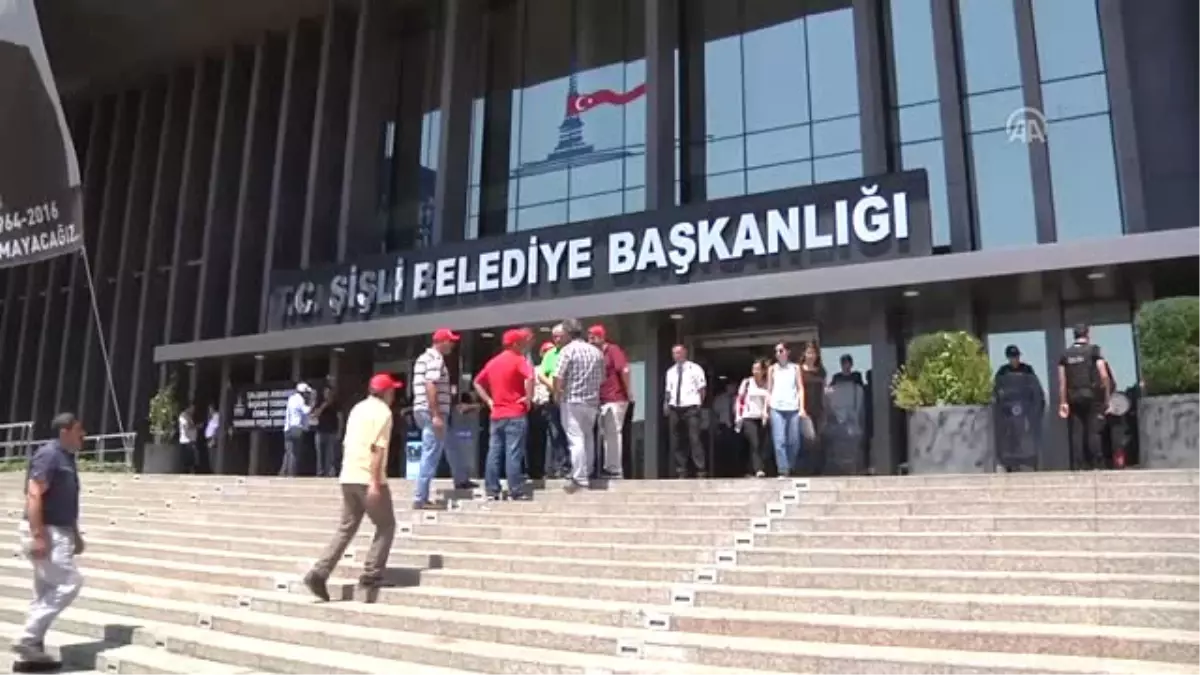 Şişli Belediyesi Önünde Eylem - Istanbul