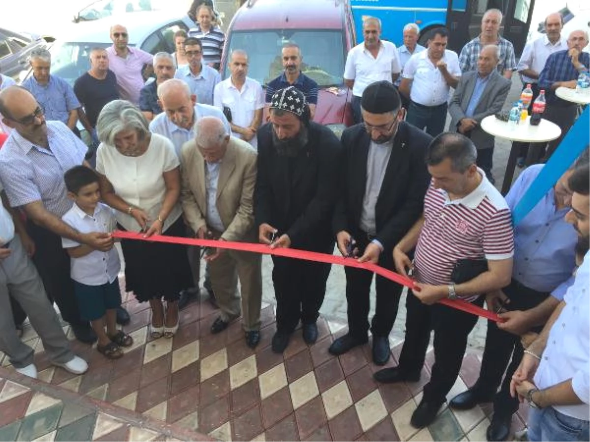 Süryani Ortakların Pizza Dükkanı, Papazın Dualarıyla Açıldı