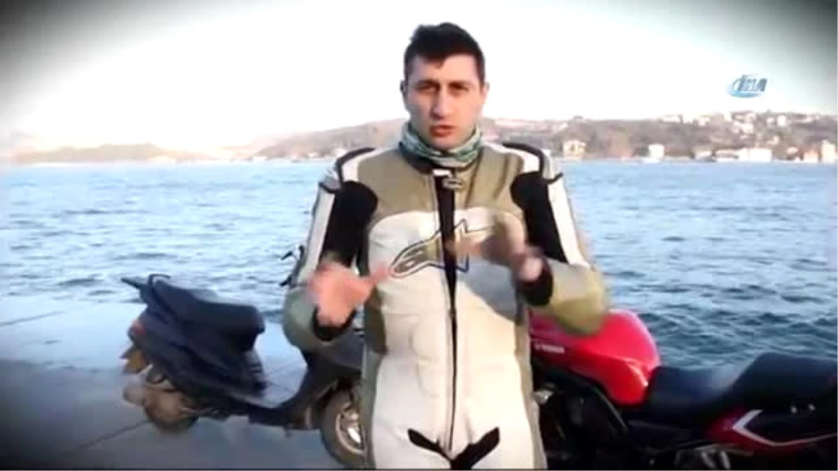 Altın Elbiseli Adam, Motosikletiyle Kaza Yaparak Hayatını Kaybetti