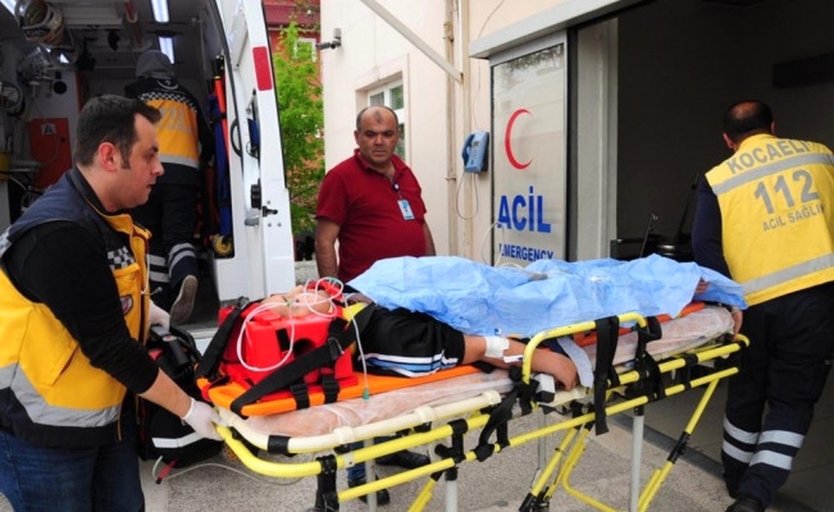 Besni\'de 13 Yaşındaki Çocuk Damdan Düştü