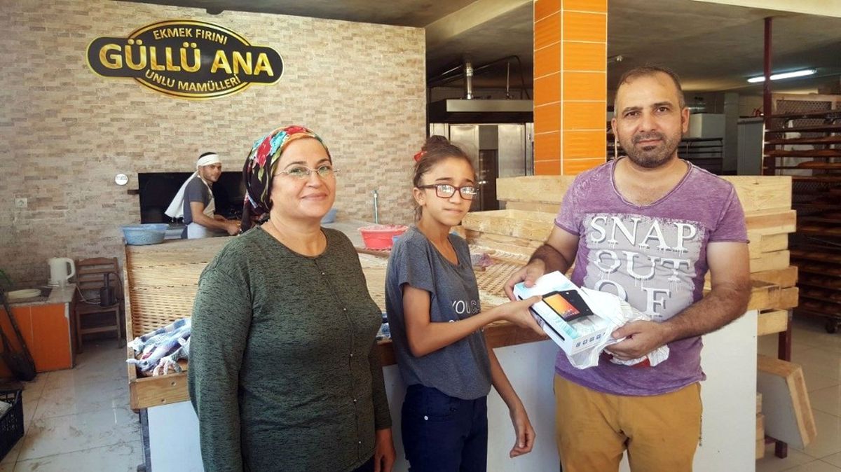 Bir Ekmek Bir Tablet" Kampanyası