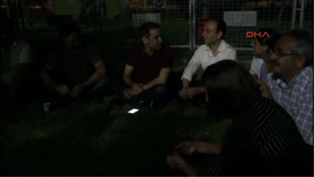 Diyarbakır Grup Toplantısını Diyarbakır\'da Parkta Yapan Hdp\'den 1 Haftalık \'Vicdan ve Adalet Nöbeti\'