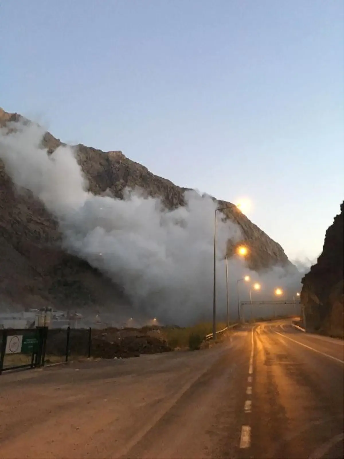 Hakkari\'de Patlatılan Dinamit, Deprem Etkisi Meydana Getirdi