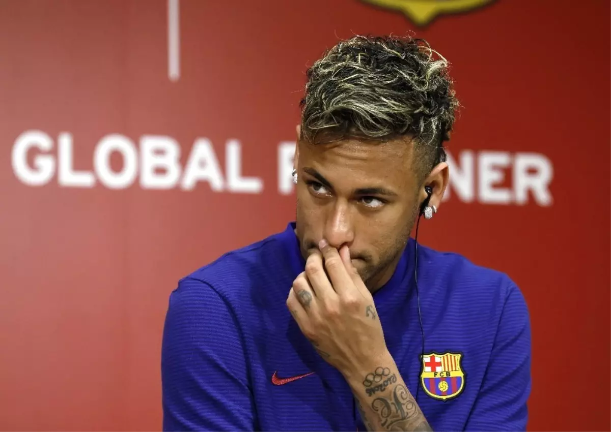 Neymar\'ın Maliyeti 562 Milyon Euro!