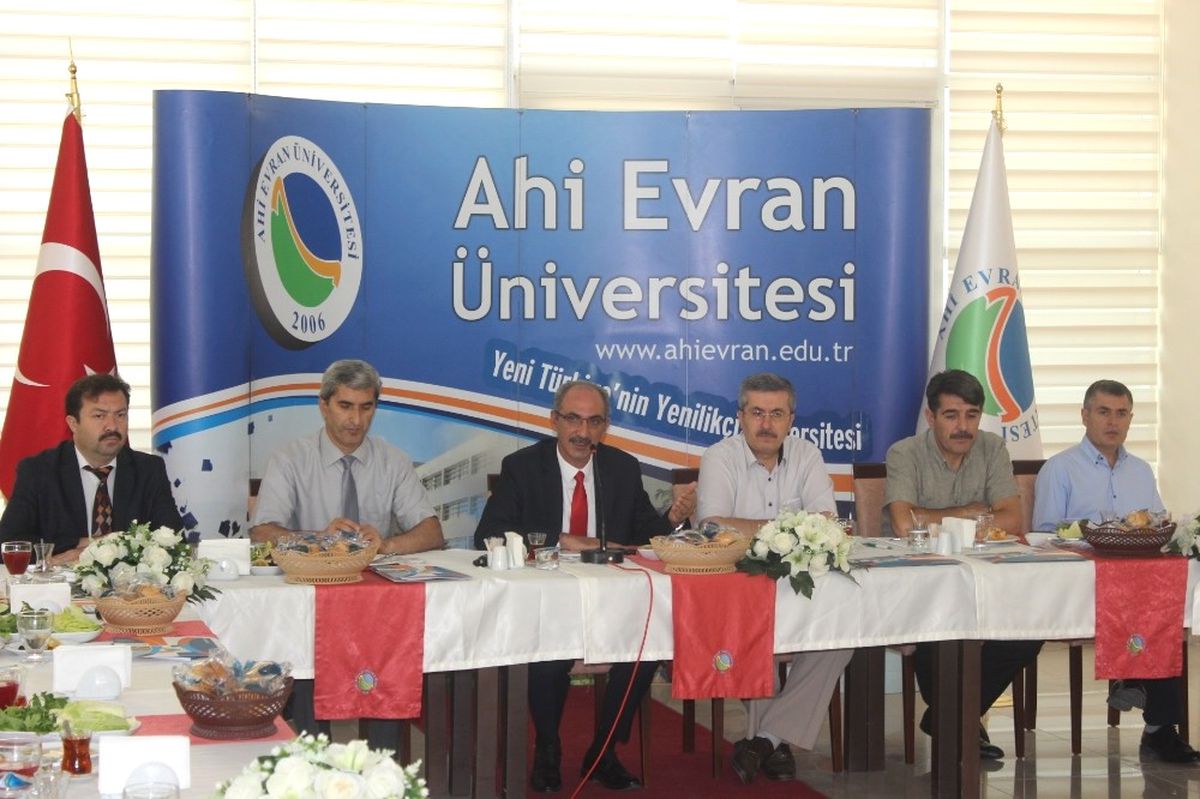 Rektör Karakaya Pilot Üniversite Yatırımlarını Anlattı
