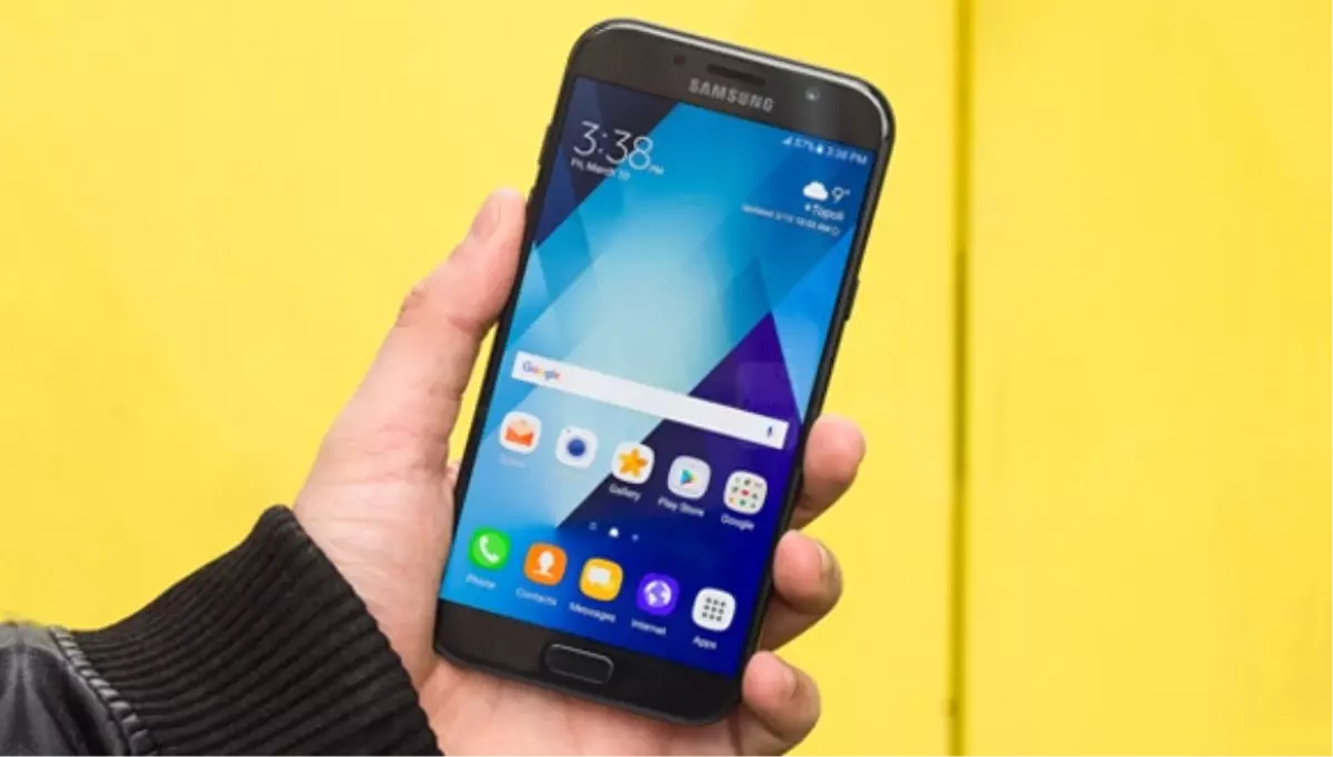 Samsung, Yeni Galaxy A7 İçin Kolları Sıvadı!