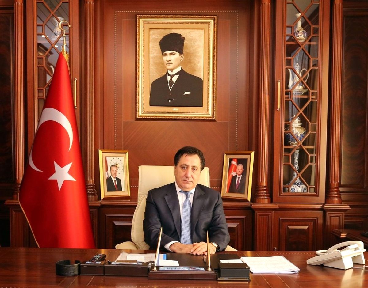 Valinin Adını Kullanarak Yardım İsteyen Dolandırıcılara Dikkat