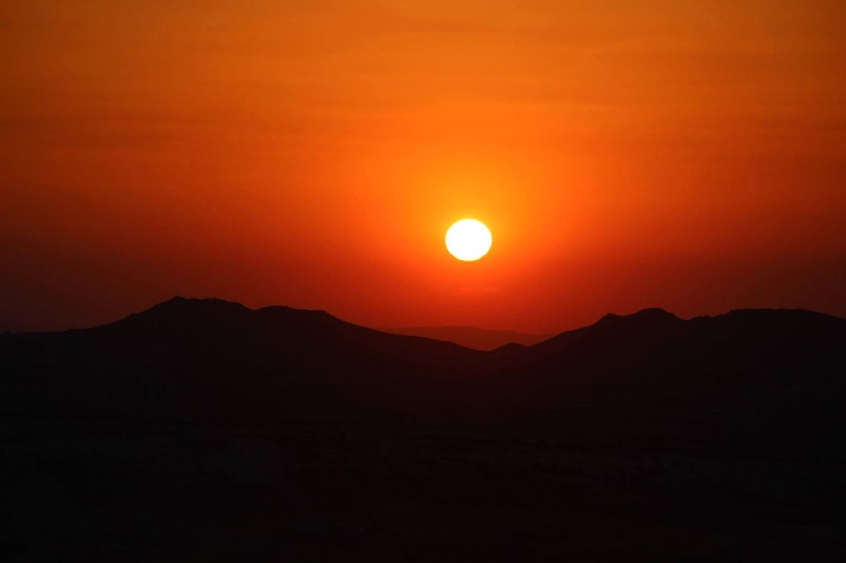 Dünyanın Dört Bir Yanından Gün Batımını Izlemeye Geliyorlar