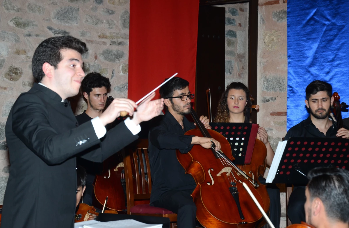 Genç Müzisyenlere Bursa\'da Yoğun İlgi