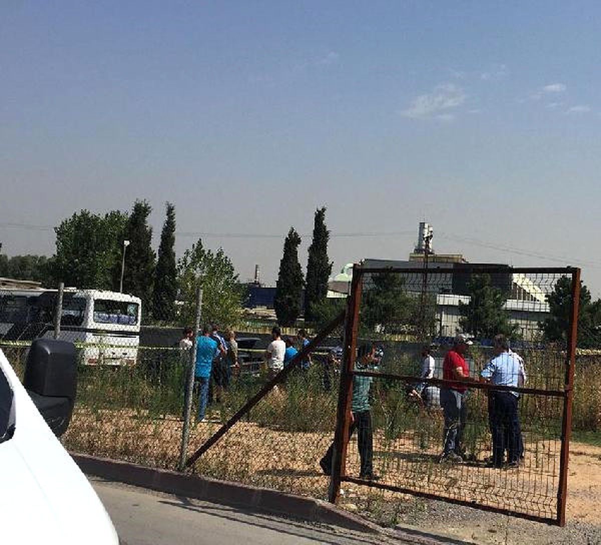 Hurda Otobüsün İçerisinde Cesedi Bulundu