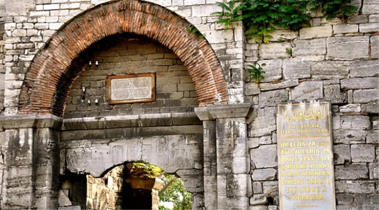 İstanbul\'un Tarihi Varlığı Evsizlere Emanet!