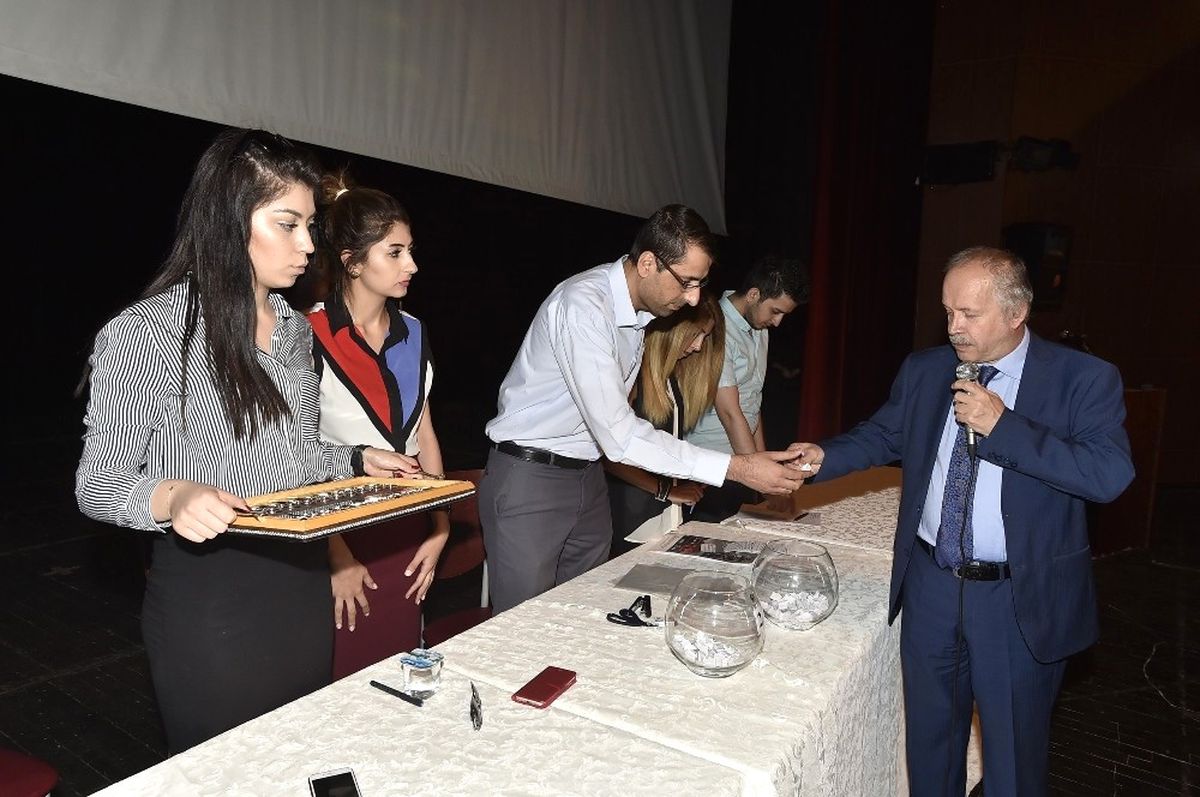 Karacaören\'de Gecekondu Sahipleri Konut Sevinci Yaşadı