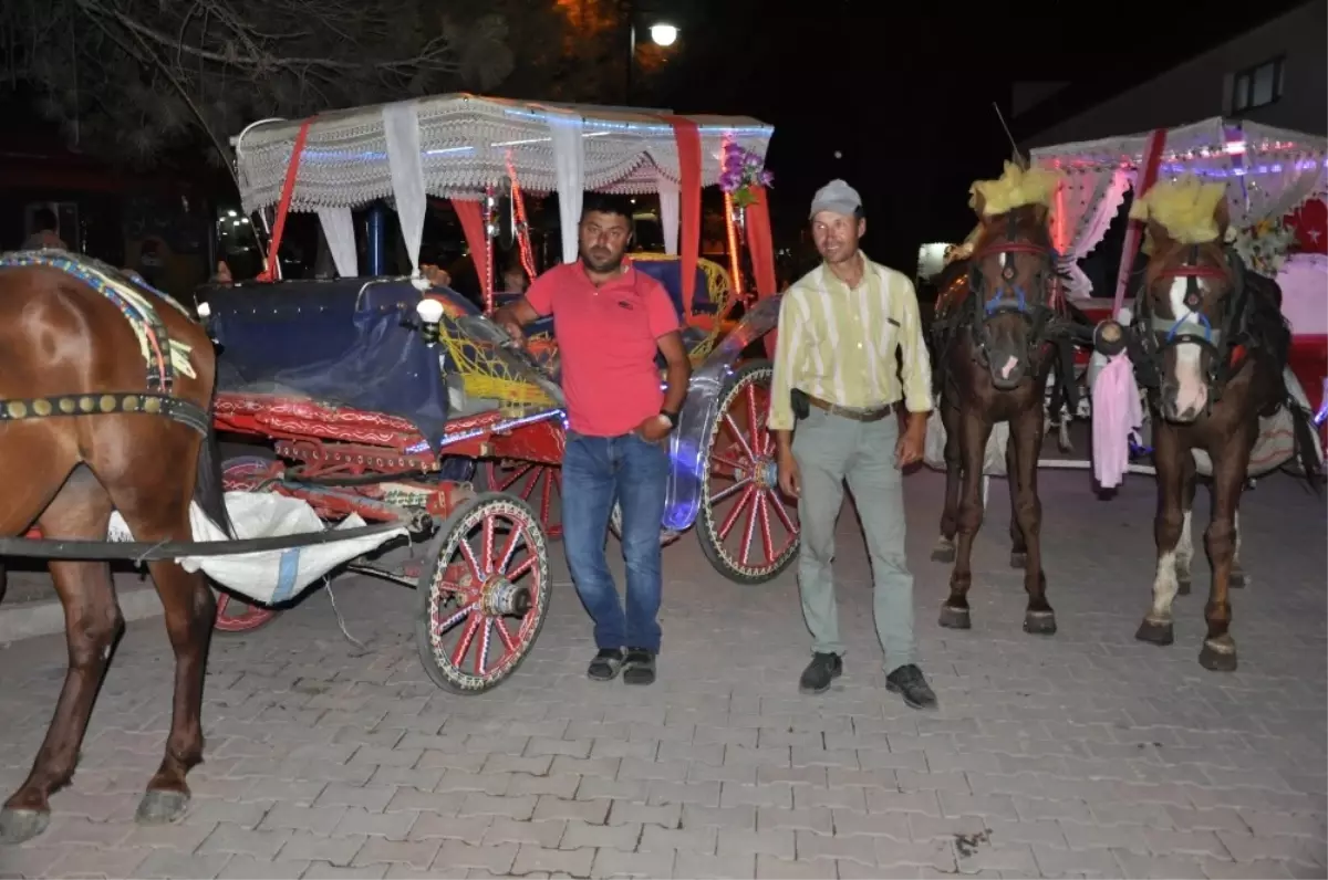 Kaybolan Mesleklerden Faytonculuk Turizme Hizmet Ediyor