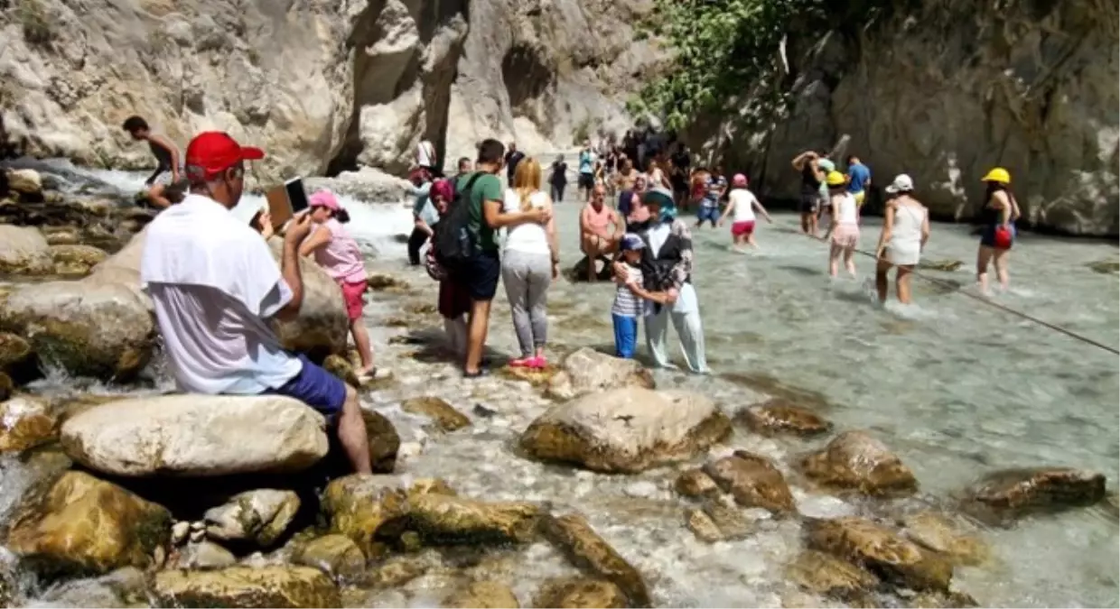 Macera Tutkunlarının Gözdesi Saklıkent Kanyonu