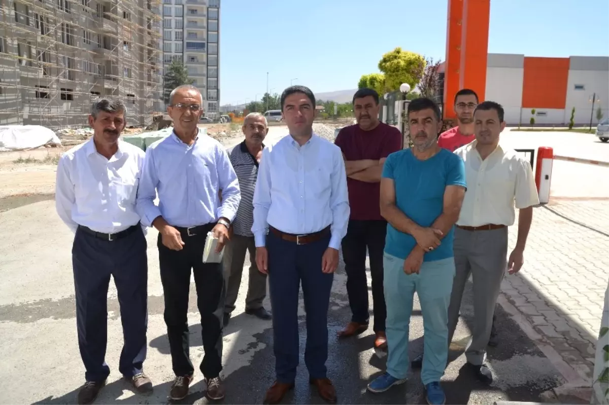 Mahalle Sakinlerinden Yol Çalışması Eylemi