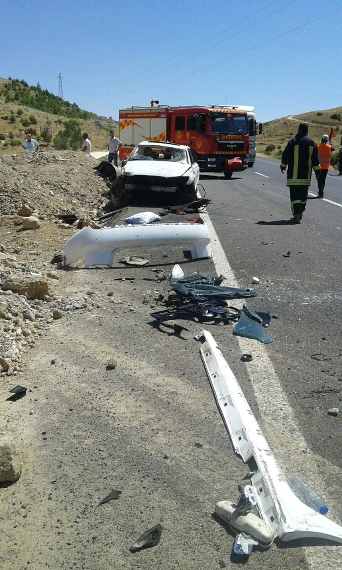 Mardin\'de Trafik Kazası: 2 Ölü, 1 Yaralı