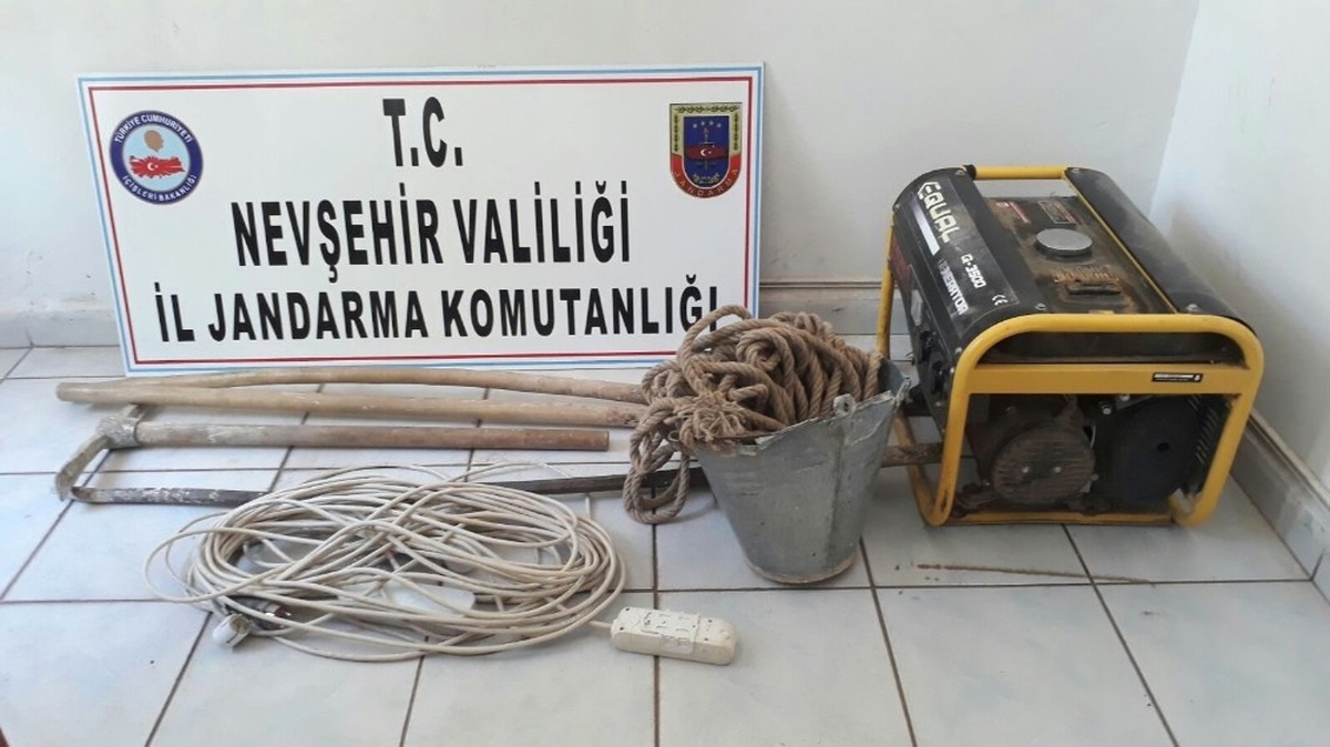 Nevşehir\'de Kaçak Kazı Yapan 3 Kişi Yakalandı