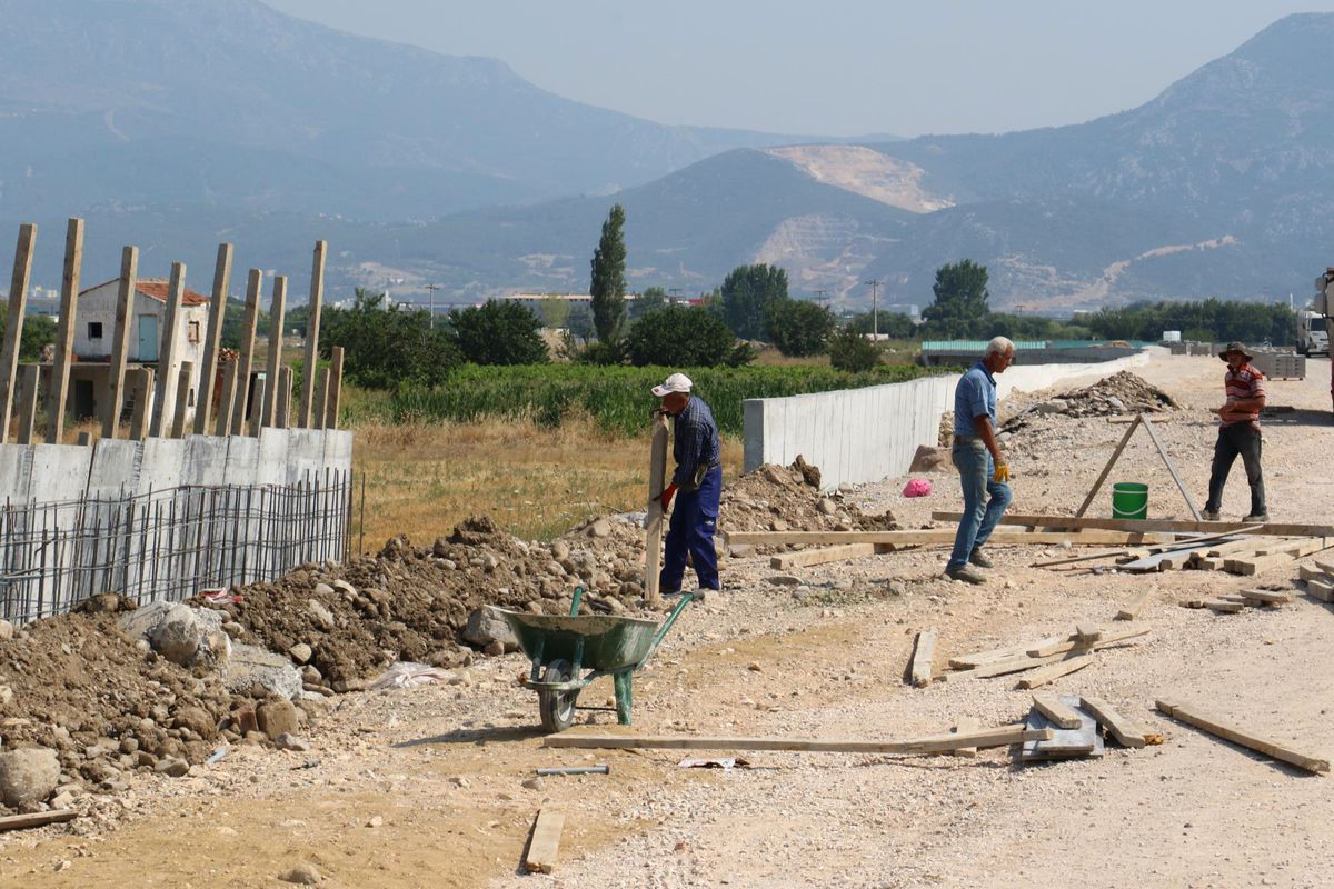 Öğrenciler Modern Yoldan Eğitime Gidecek