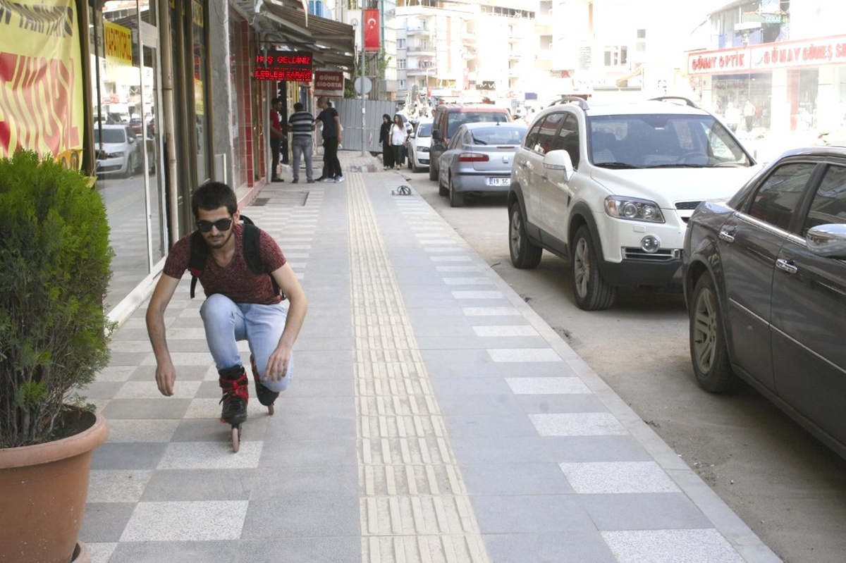 Üniversite Öğrencisinin Paten Tutkusu