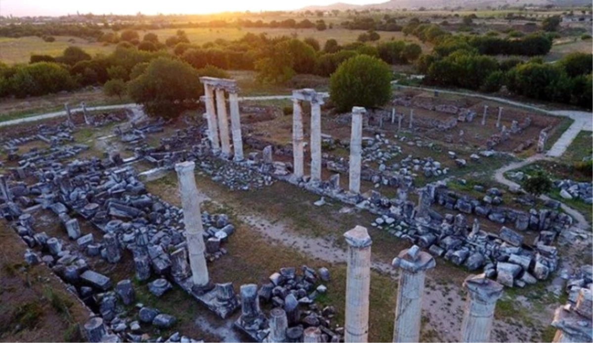 Afrodisias Antik Kenti\'nin Etkileyici Görüntüleri