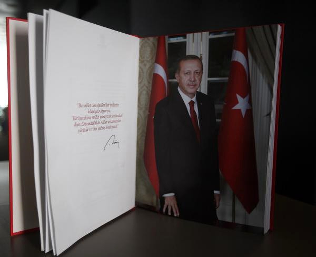 AK Parti\'den 15 Temmuz Milli İradenin Zaferi Araştırma Raporu